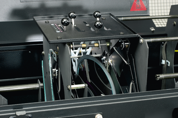 Robert Juliat Cyrano (1015M) 3-8°, man. Verdunkler, EVG und PFC, 2,5kW